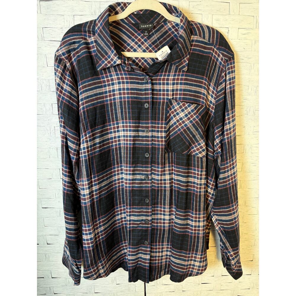 Torrid womens blouse button down plaid soft feminine flannel blend plus size ￼
